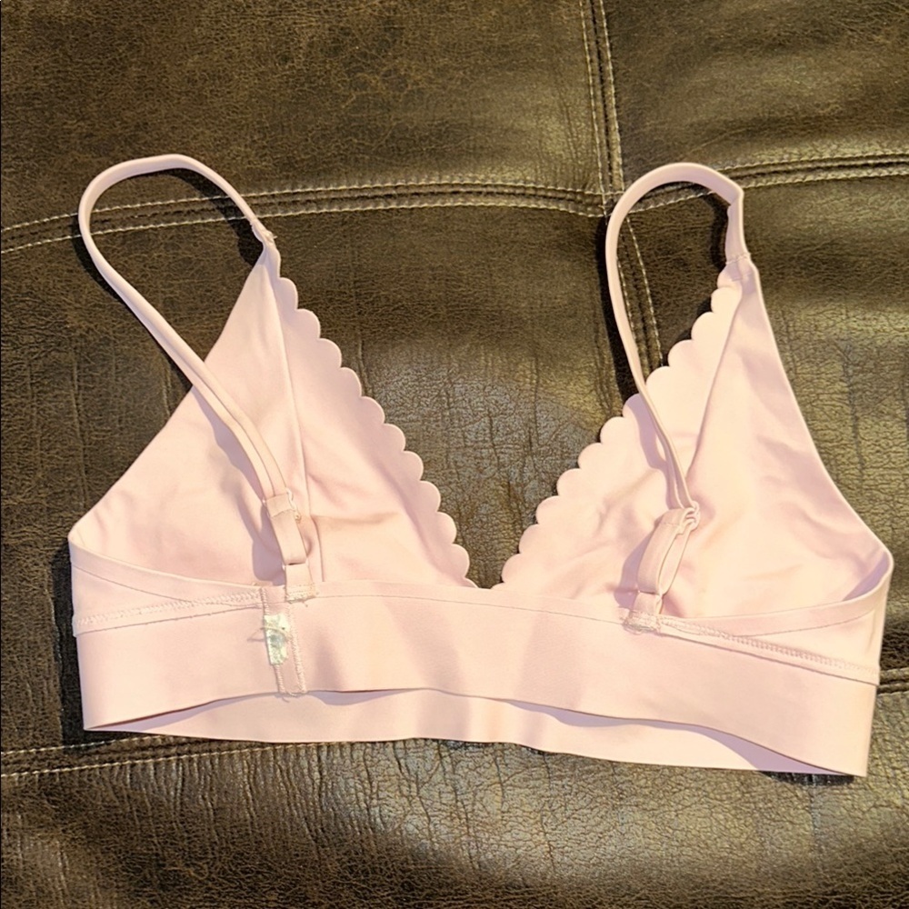 PINK Victoria's Secret Pink Triangle Bralette with Scalloped Trim xs/s - Picture 6 of 8